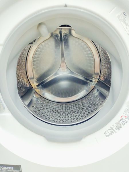 Стиральная машина AEG 8000 Series L8FS86499 000041975 фото