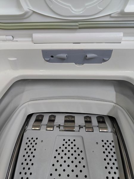Стиральная машина вертикальная Electrolux L47239 2300W 6кг sn 91700096 000052685 фото