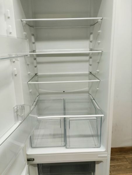 Холодильник двухкамерный Electrolux EN3900MHW 220W 258+109 л sn 74920060 n 380 000048021 фото
