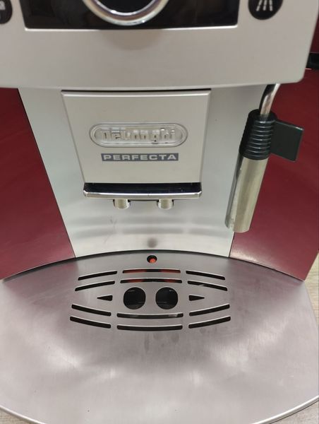 Кофемашина Delonghi Perfecta sn130805600083 000046664 фото
