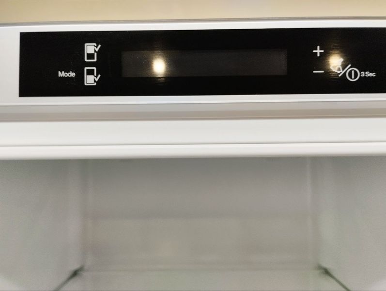 Холодильник двухкамерный Electrolux EN3900MHW 220W 258+109 л sn 74920060 n 380 000048021 фото