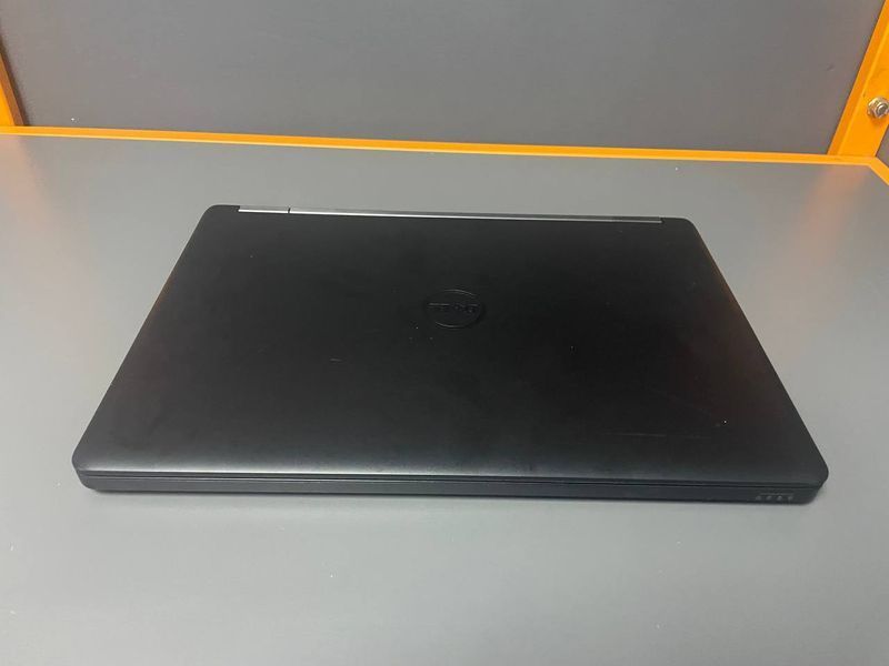 Ноутбук Dell Latitude E5550 15.6 HD бат 2:30 часа 000048136 фото