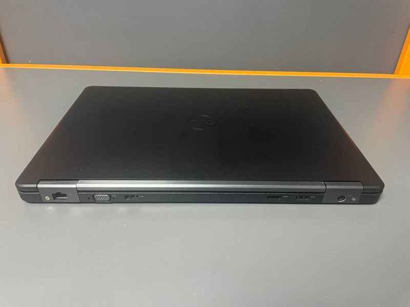 Ноутбук Dell Latitude E5550 15.6 HD бат 2:30 часа 000048136 фото