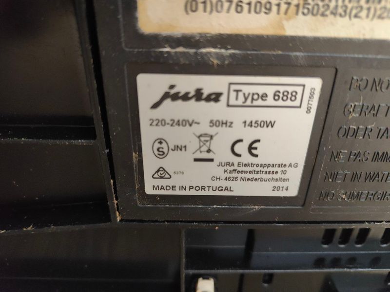 Кофемашина Jura impressa Type 688 1450W sn 0077503 000052400 фото