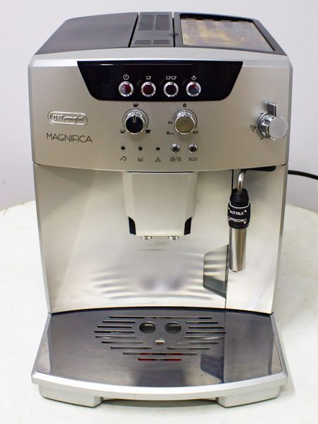 Кофемашина DeLonghi ESAM04 120 S 000034600 фото