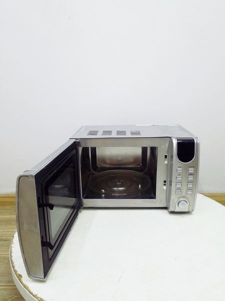 Мікрохвильова піч Clatronic MWG 757 H 1200w гриль 1250w sn W4348 000035176 фото
