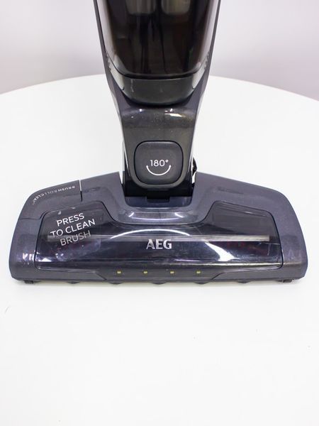 Пылесос вертикальный AEG CX7 2 35FF LPNHK040926940 000018590 фото