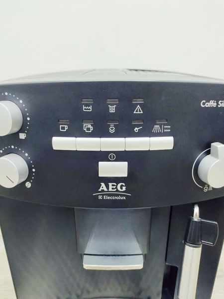 Кавомашина AEG Caffe Silenzio CS 5000 1350w sn 75000342 000029036 фото