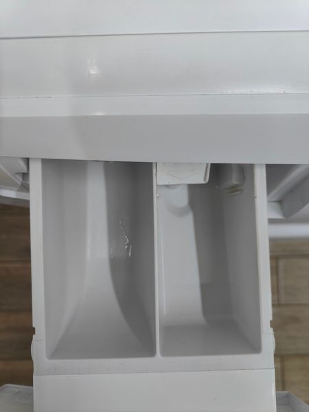 Стиральная машина AEG Lavamat L68470FL 2200W 7кг sn 54100153 000053849 фото