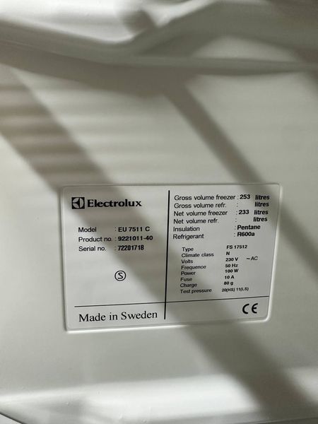 Морозильна камера Electrolux EU 7511 C 100W 253 л sn 72201718 n739 000054868 фото