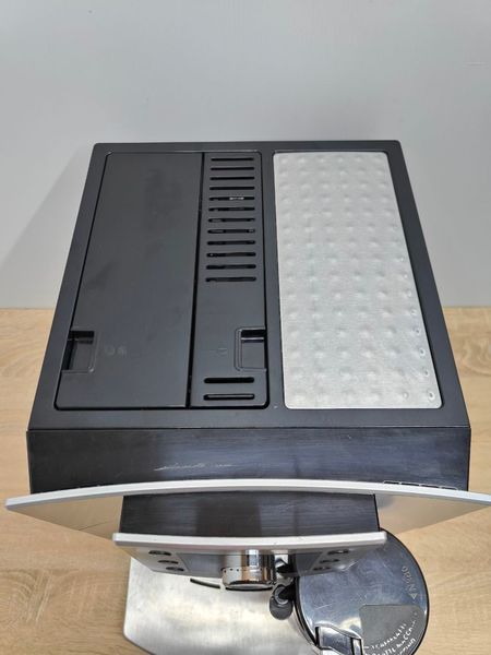 Кофемашина DeLonghi Perfecta ESAM5500,S 1350W sn 04818 000051264 фото