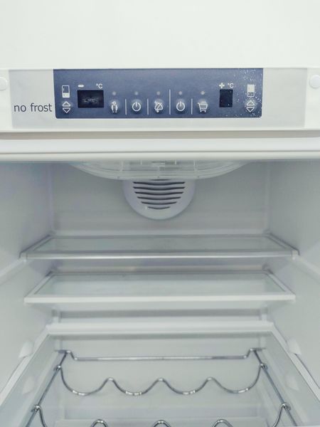 Холодильник двокамерний Gorenje NRKORA W 200+62л 136w sn 23430011_п10_н294 000045032 фото