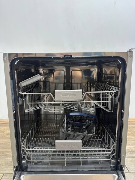 Посудомийна машина Samsung DW60M6042US 2100W 13 персон sn B08UG8DRA00151W 000054746 фото