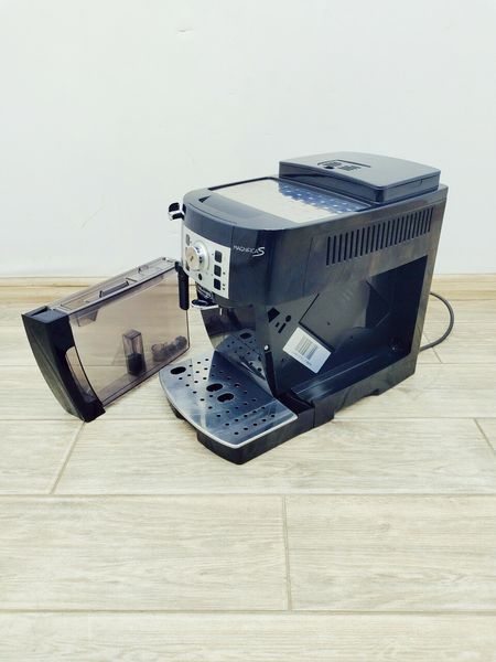 Кофемашина DeLonghi Magnifica S ECAM 22 110 B 000044315 фото