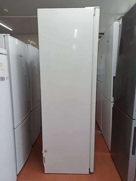 Холодильник однокамерный Miele K11820SD 000037609 фото