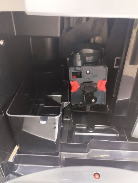 Кофемашина Delonghi Perfecta ESAM 5400S 1450w sn 0132214019 000047555 фото