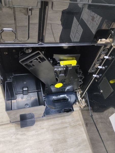 Кавомашина Saeco Exprelia 1400W sn TU901231127143 000046668 фото