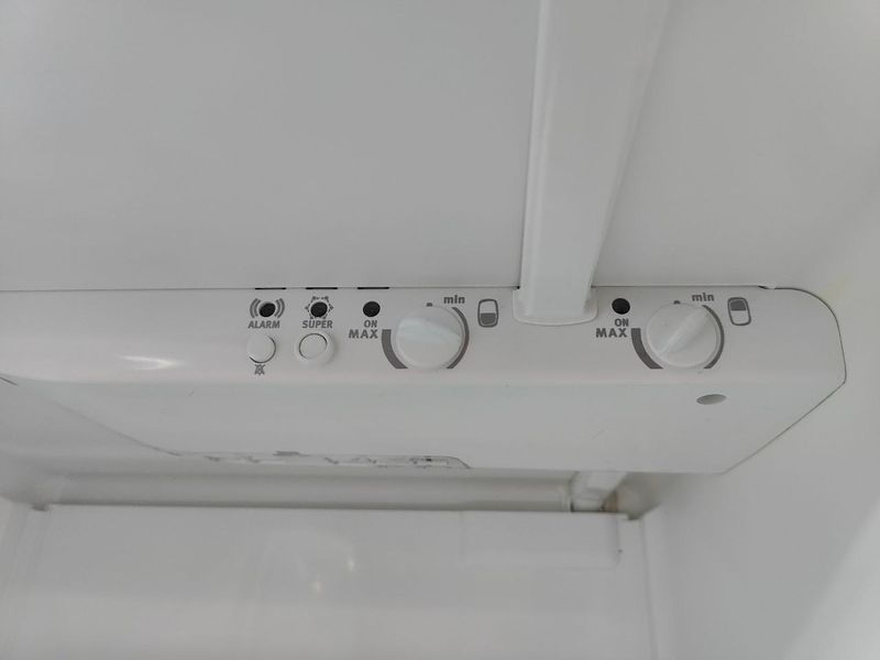 Холодильник Electrolux ER9112B 150W 275+87л sn 61105606 n629 000052996 фото