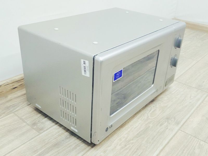 Мікрохвильова піч LG MS 1915HUT 1200w sn 102NE15502 000040995 фото