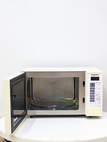 Мікрохвильова піч Panasonic NN K698WB 2660w гриль 1230w sn D89210049 000028759 фото