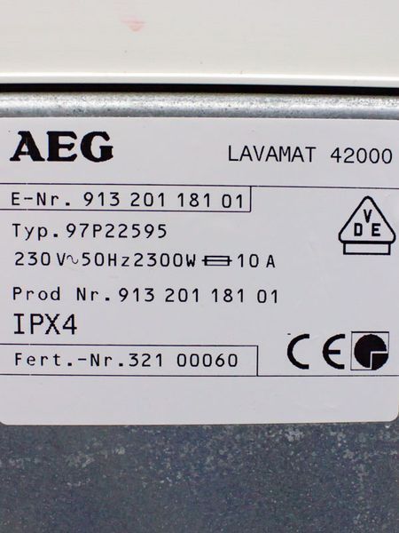 Стиральная машина вертикальная AEG Lavamat 42000 000028979 фото