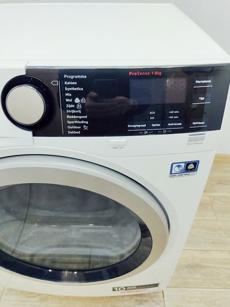 Сушильна машина AEG 8000 Series T8DB86ES 700w 8 кг sn 73627850 000043390 фото