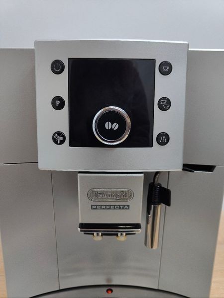 Кавомашина Delonghi Perfecta ESAM5400.S ex1 1450W sn 02918 000051614 фото