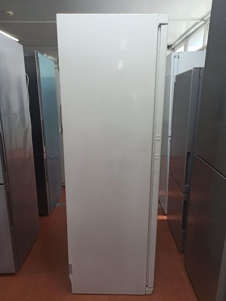 Морозильный шкаф Miele FN 4857 S 000035509 фото