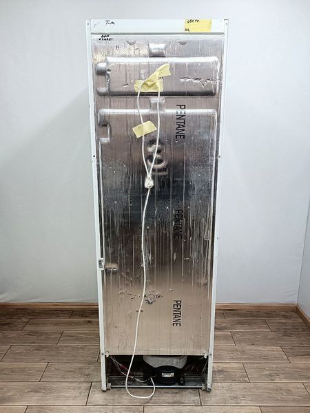 Холодильник двухкамерный Electrolux ENT5NF33W4 117W 220+92л sn 1470004 n456 000048020 фото