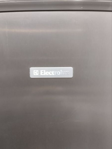 Морозильная камера Electrolux EUF29400X sn 736011281 n 368 000047100 фото