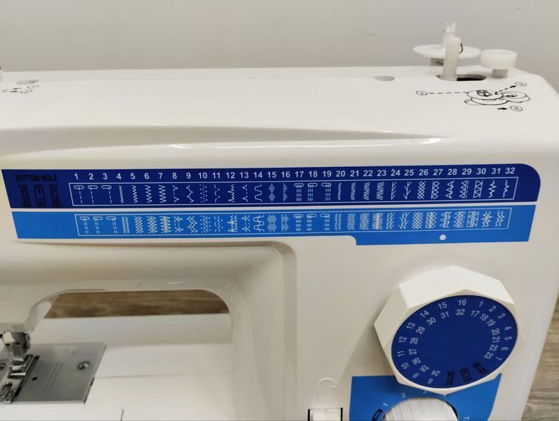 Швейна машина Medion MD 17187 50W 32 пр.sn 607019296M 000047880 фото
