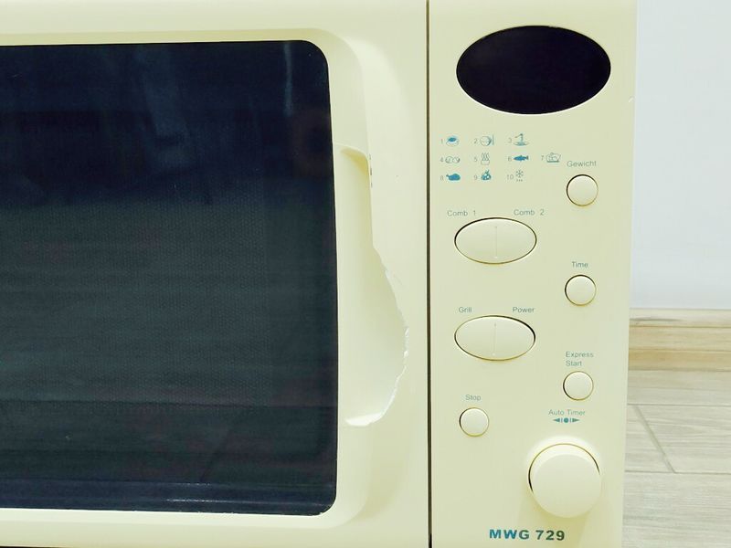 Мікрохвильова піч Clatronic MWG 729 1200w гриль 1000w sn S023213830989 000039609 фото