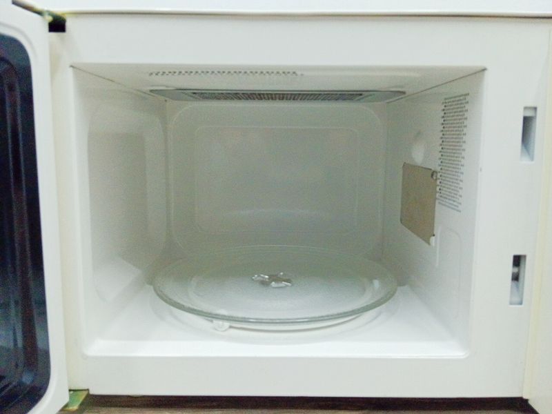 Мікрохвильова піч Clatronic MWG 729 1200w гриль 1000w sn S023213830989 000039609 фото