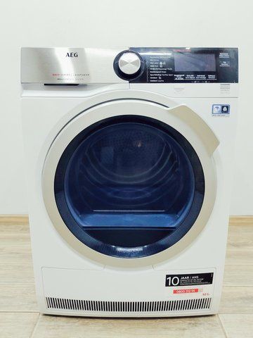 Сушильна машина AEG 8000 Series T8DEC86S 700w 8 кг sn 71624171 000042699 фото