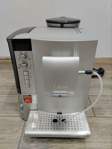 Кофемашина Bosch Vero latte 1600W sn 717010281225006433 000046673 фото