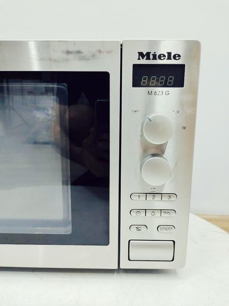 Микроволновая печь Miele M623 1G ed 000035182 фото