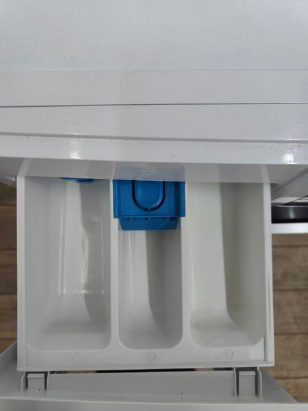 Стиральная машина с сушкой Bosch Serie 6 WVH28420PL 2400W 7+4кг sn 9811400810 n561 000051470 фото