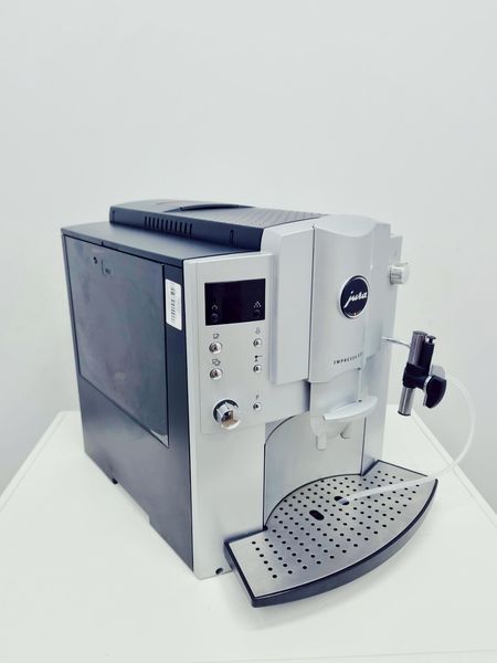 Кавомашина Jura Impressa E85 618 B3 1450w sn 07610917132300 000039970 фото