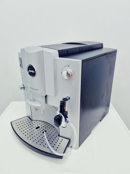Кавомашина Jura Impressa E85 618 B3 1450w sn 07610917132300 000039970 фото