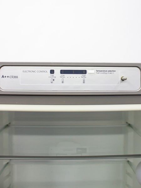 Холодильник двухкамерный Bauknecht KGN 2282 000031390 фото
