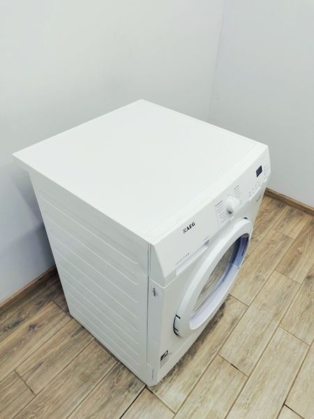 Сушильна машина AEG T76288AC 7кг 2800w sn 33718387 000036393 фото