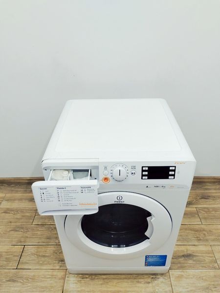 Стиральная машина Indesit XWDE 861480X 000037150 фото