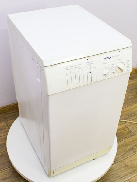 Стиральная машина вертикальная Bosch WOF2000 05 000018232 фото