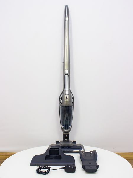 Пилосос вертикальний Grundig VCH 9632 115w LPNHE335097456 74е 000014113 фото