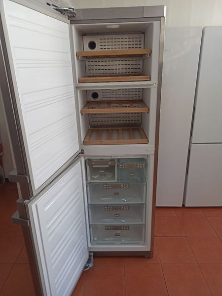Холодильник двокамерний Miele KWTN14826SDE 186w 128+119л sn 45710130183 397е 000035233 фото
