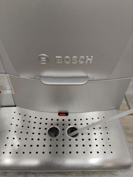 Кавомашина Bosch Vero latte 1600W sn 717010281225006433 000046673 фото