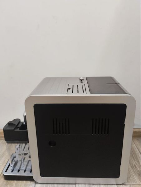 Кофемашина Saeco Moltio HD 8778 1850w sn TU901408026306 000047095 фото