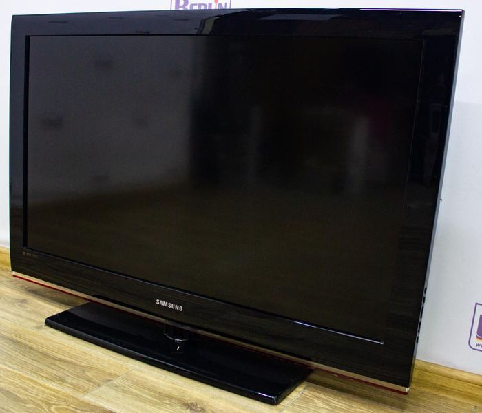 ТБ 40 Samsung LE40B530P7W 180W sn BEDY3SNS701268X 000013827 фото