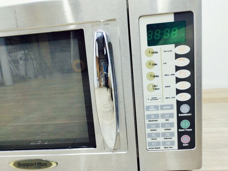 Мікрохвильова піч SupportPlus SP MW 1000 GC 1450w гриль 2000w 000037374 фото