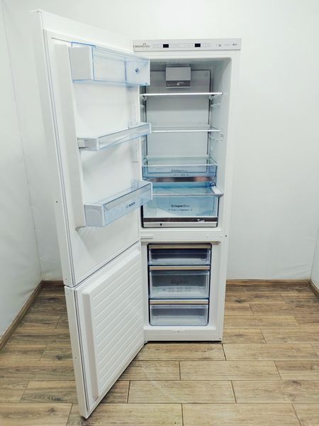 Холодильник двокамерний Bosch KGE36AW40 12 211+89л sn 9212 100109_п11_303 000045155 фото
